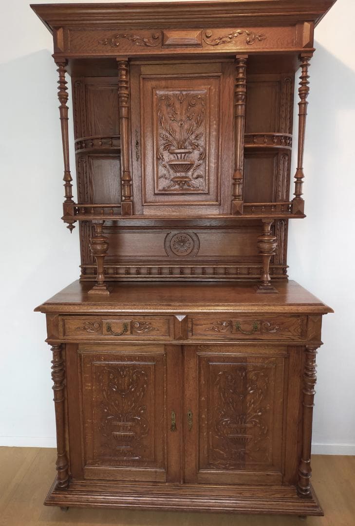 アンティーク　キャビネット