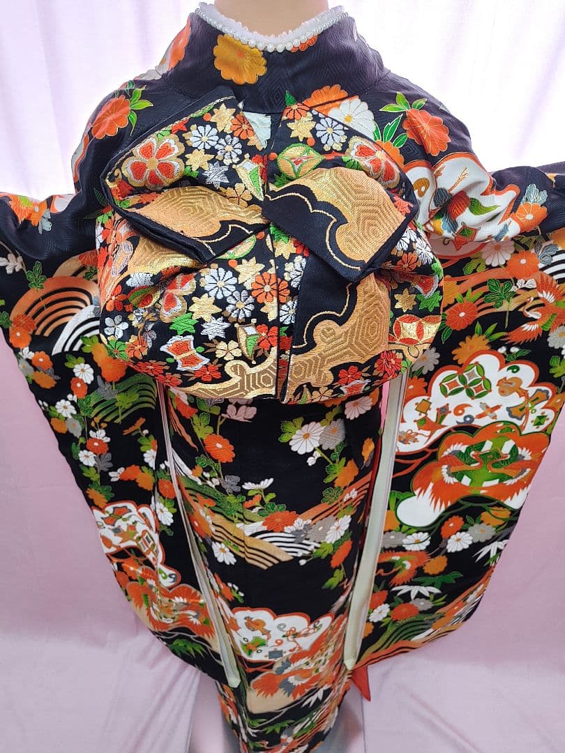　成人式　豪華振袖　レトロ振袖　黒　振袖のみ