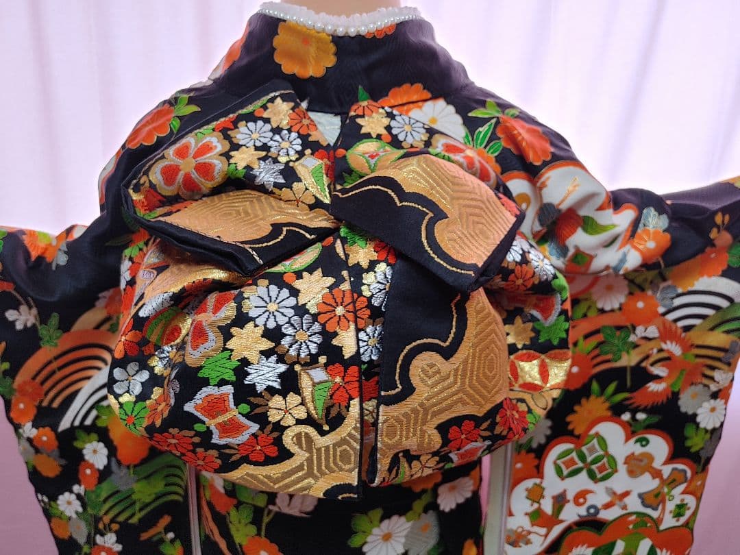 　成人式　豪華振袖　レトロ振袖　黒　振袖のみ