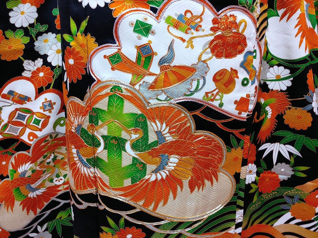 　成人式　豪華振袖　レトロ振袖　黒　振袖のみ