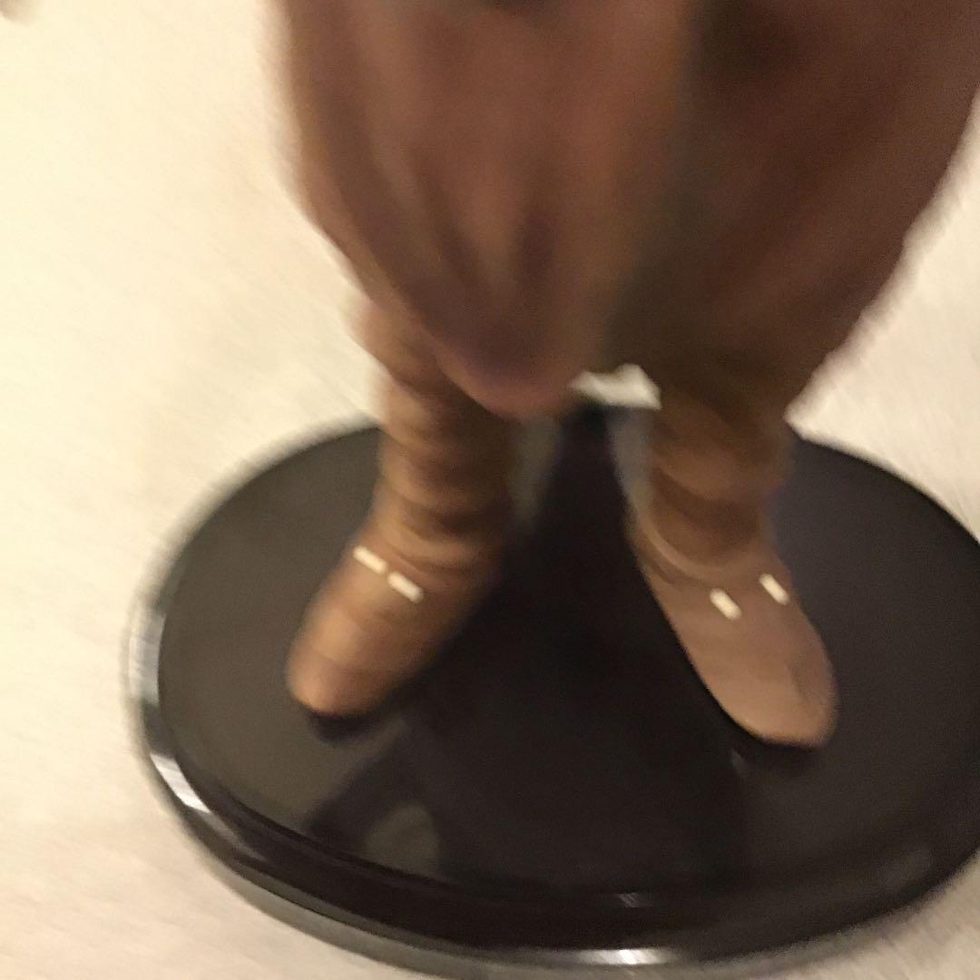 カネゴン　フィギュア