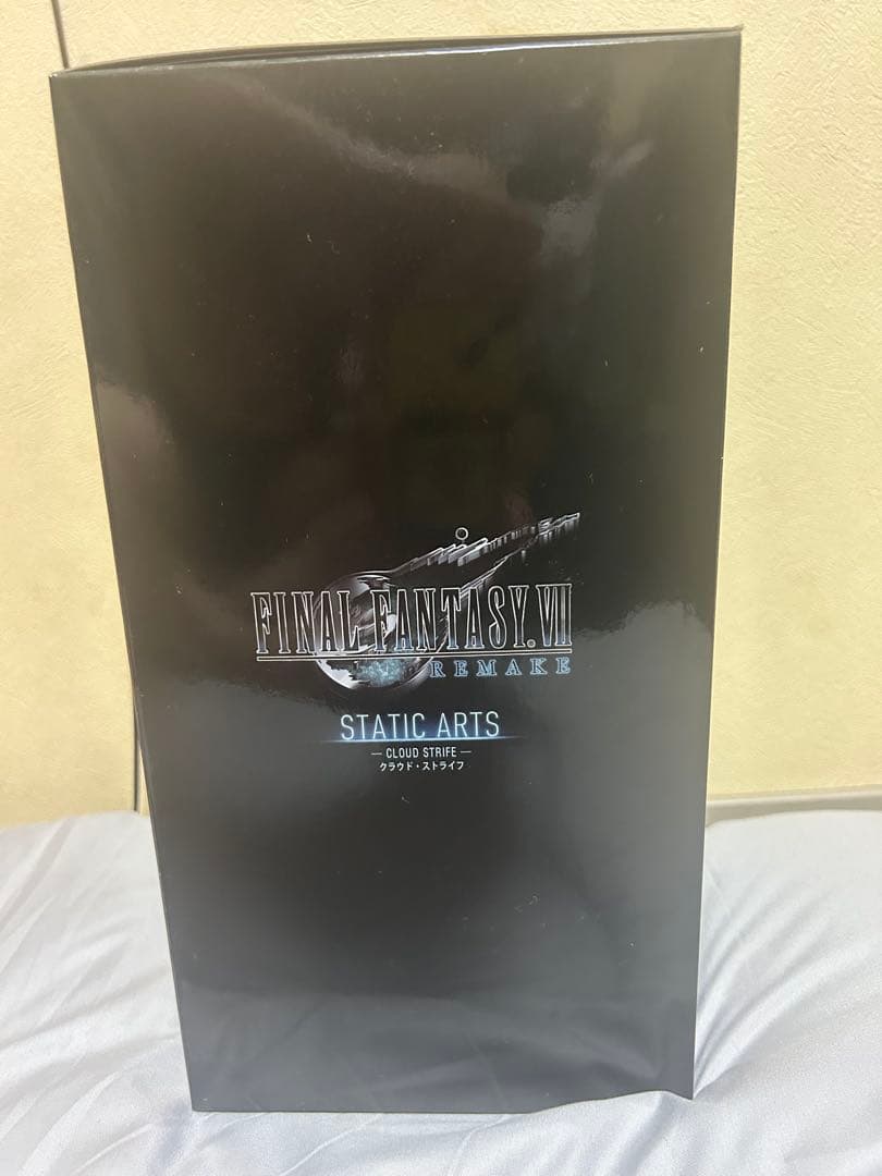FINAL FANTASY VII REMAKE クラウド　フィギュア