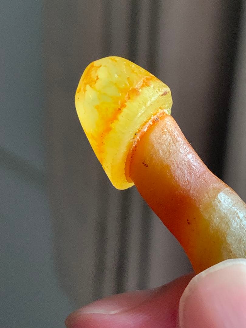 アラシャンゴビアゲート　蒙古瑪瑙　原石　水石　翡翠　オパール　根付　天珠 勾玉