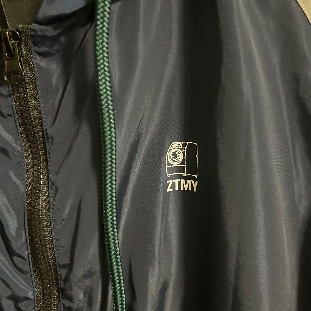 ずっと真夜中でいいのに。フード付きナイロンジャケット XLサイズ