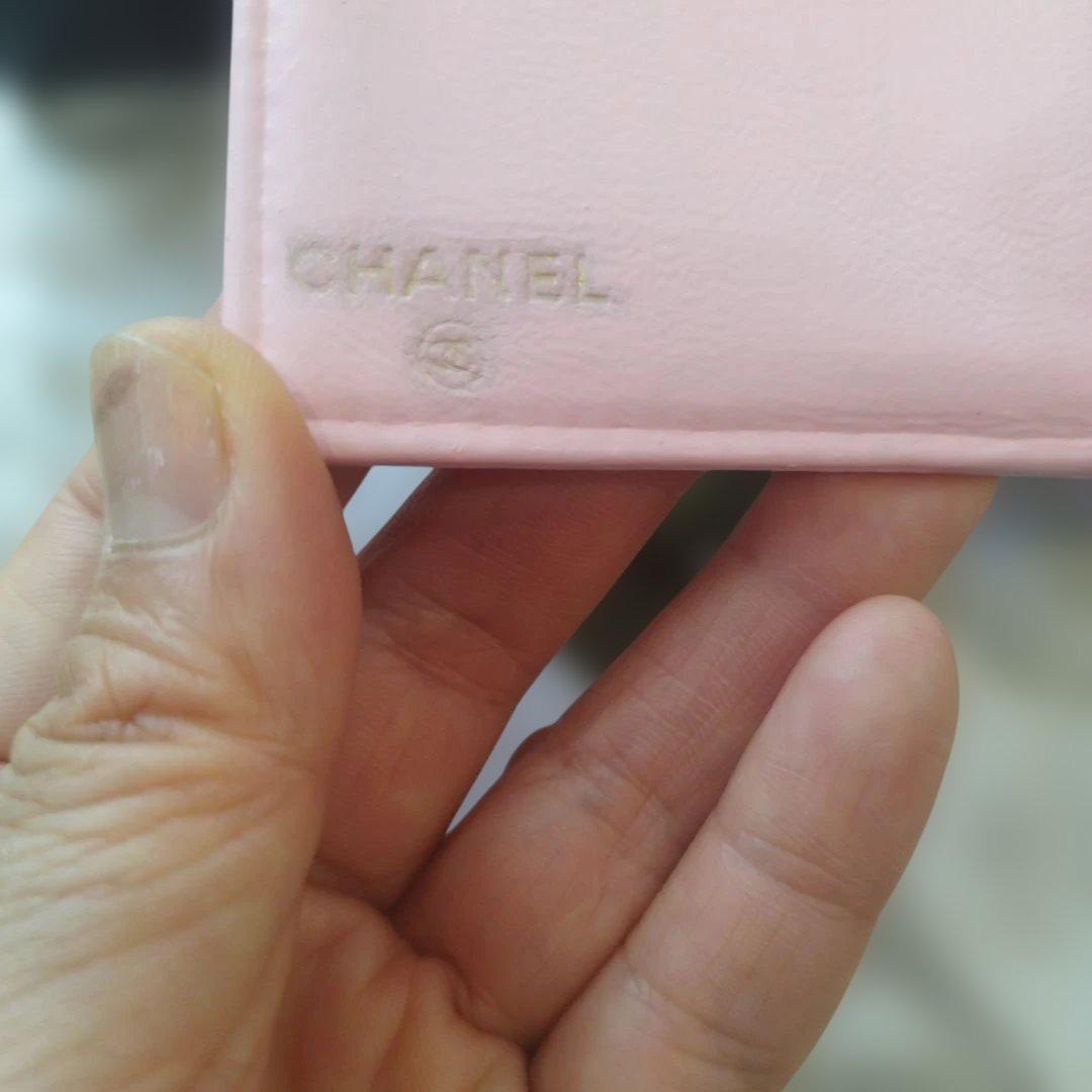 ②シャネルキャビアスキン　がま口コンパクト財布