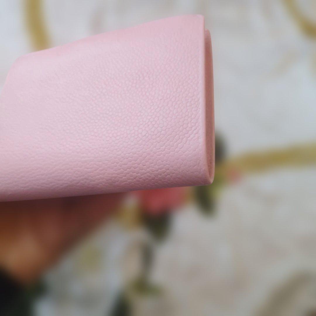 ②シャネルキャビアスキン　がま口コンパクト財布