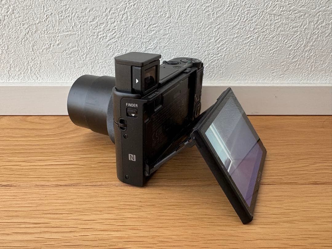 SONY Cyber-shot DSC RX100M3 純正グリップ付き