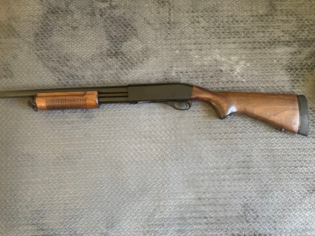 サ*り様 マルゼンM870ウッドストックバージョン中古美品