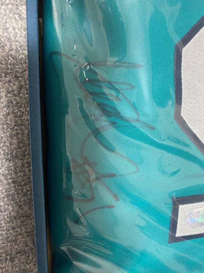 値下げイチロー 直筆サイン入りユニフォーム 51オーセンティックジャージ