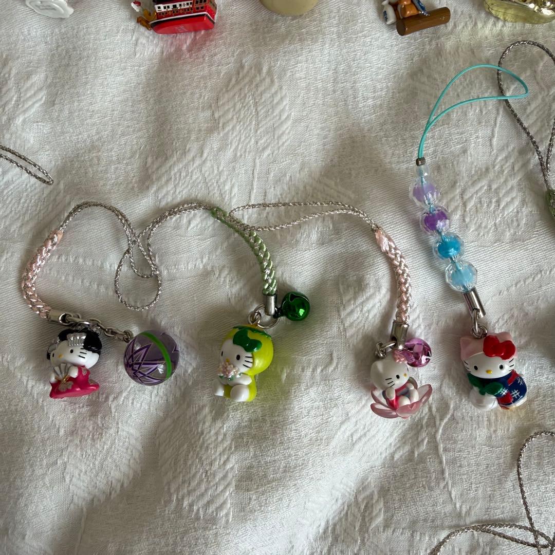 R*O様 ハローキティ　ご当地キティ　ストラップ　キーホルダー　チャーム　根付