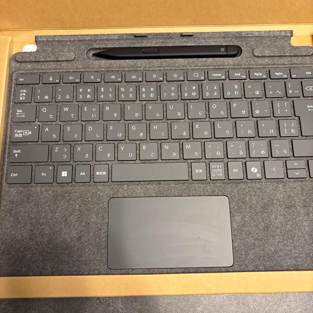 Surface Pro 11 タイプカバー付　Core Ultra 5 236V