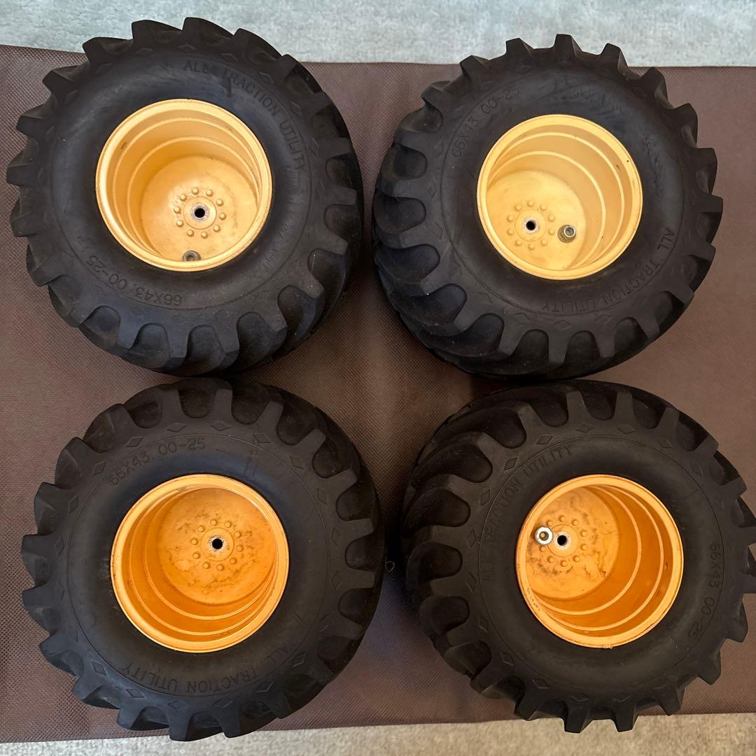 タミヤ　クラッドバスター　タイヤ4本付き　ジャンク品