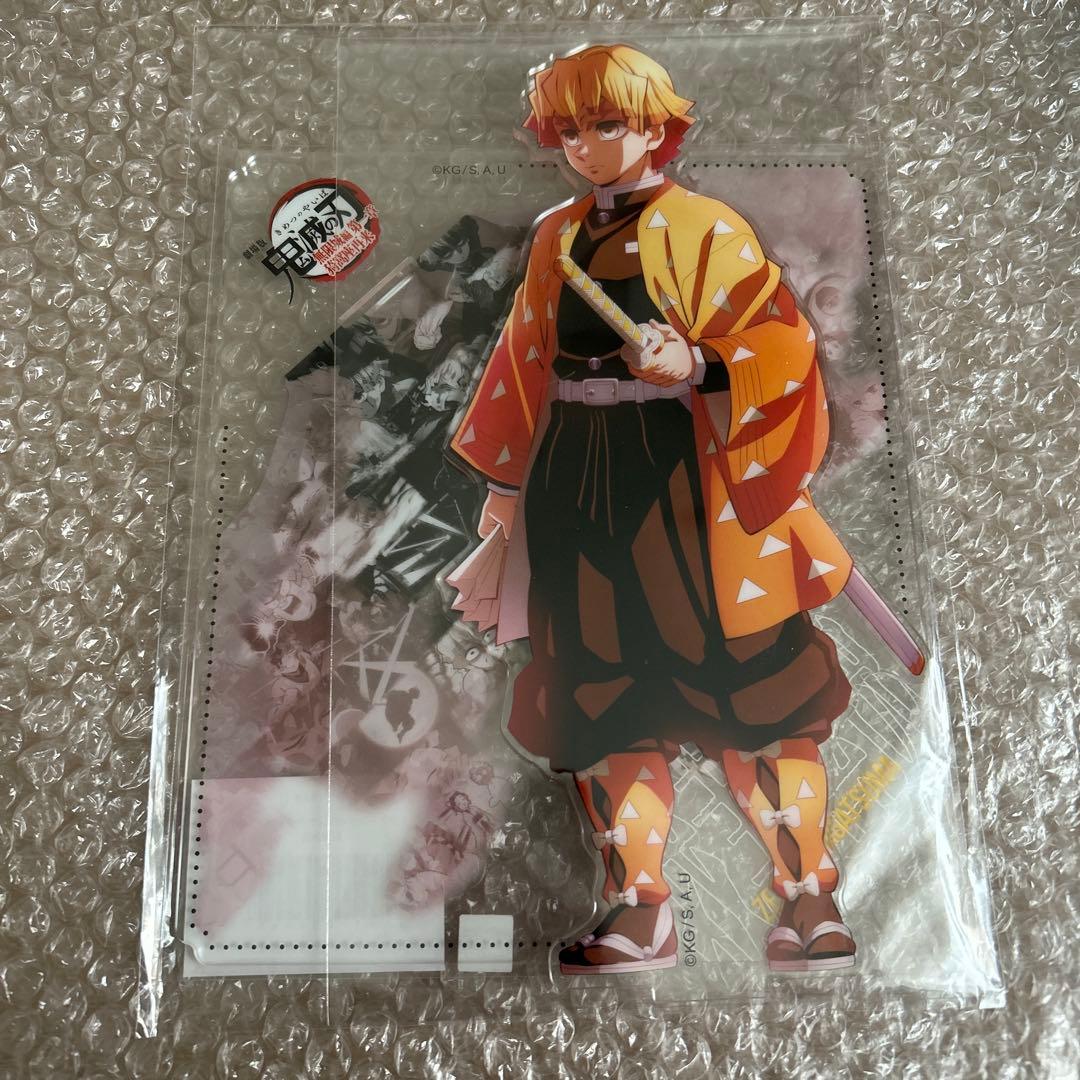 鬼滅の刃　戦支度イラストコラージュアクリルスタンド　我妻善逸　胡蝶しのぶ
