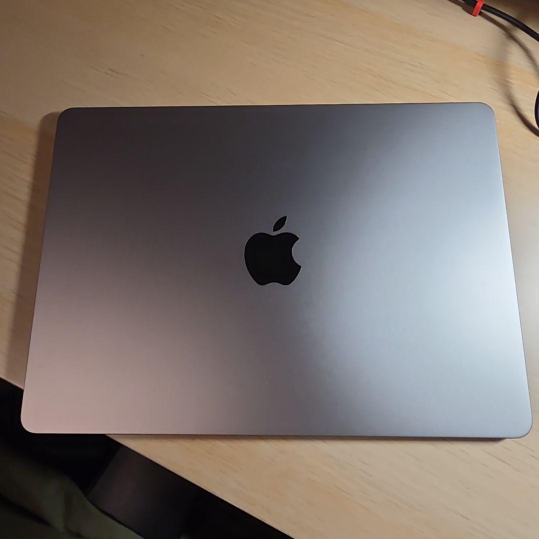 M2チップ搭載13インチMacBook Air - スペースグレイ