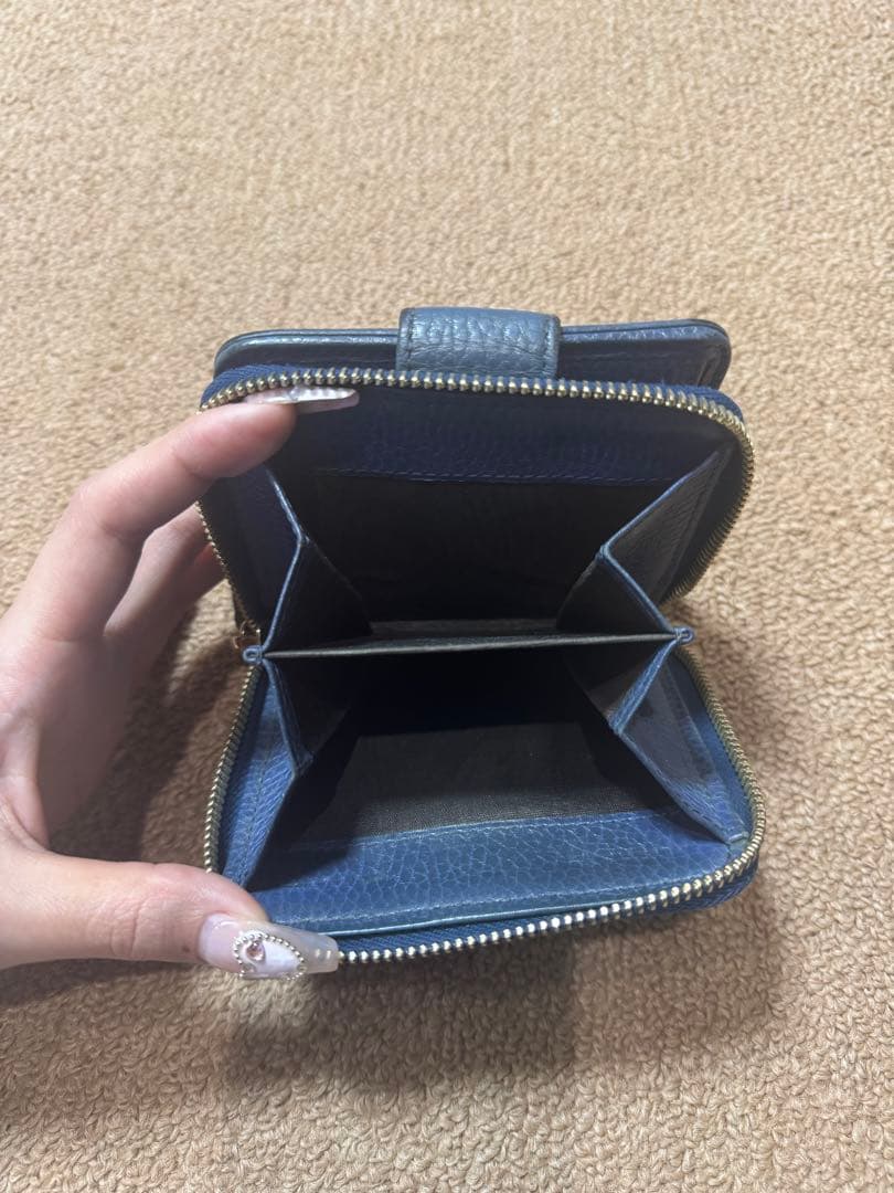 【Yukkusu 】GUCCI二つ折り財布 GGキャンバス