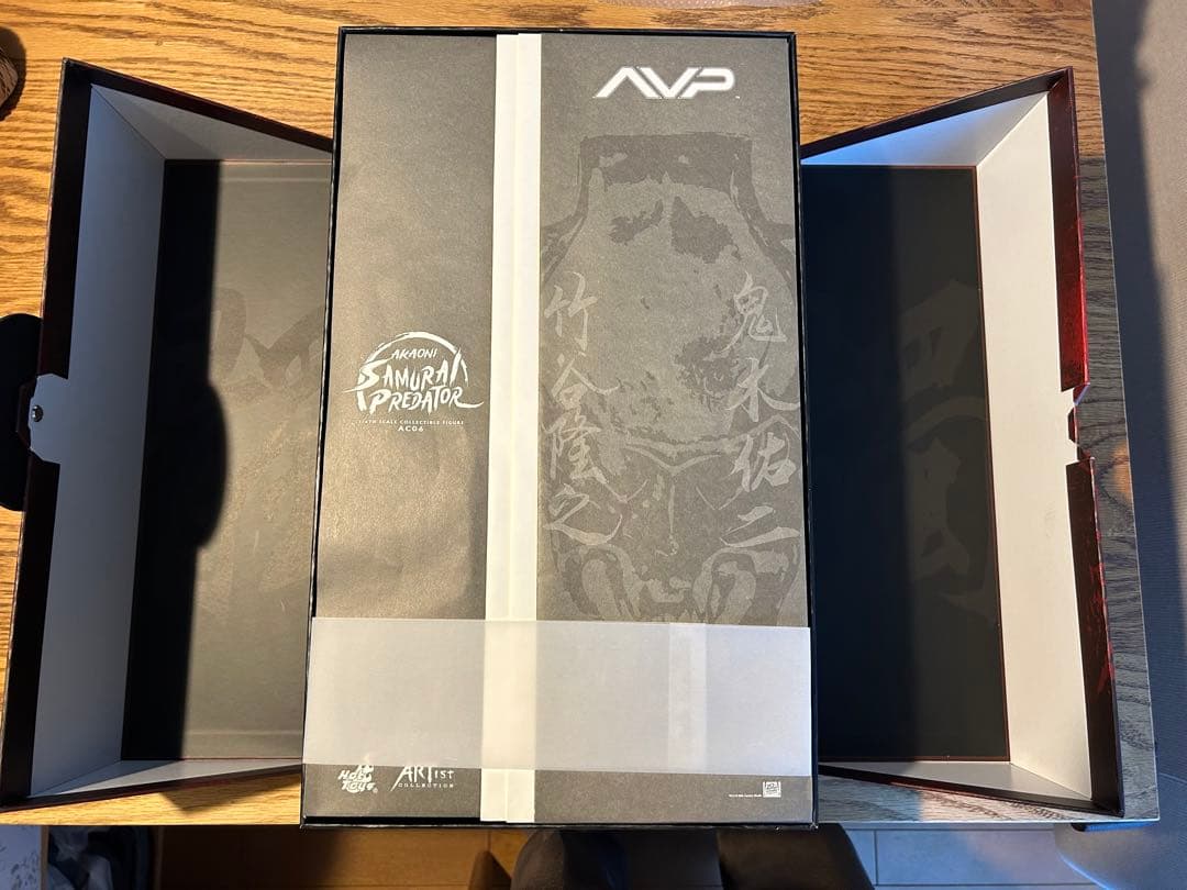 ホットトイズ 赤鬼サムライ・プレデター（竹谷 隆之 ｘ 鬼木 祐二） 1/6