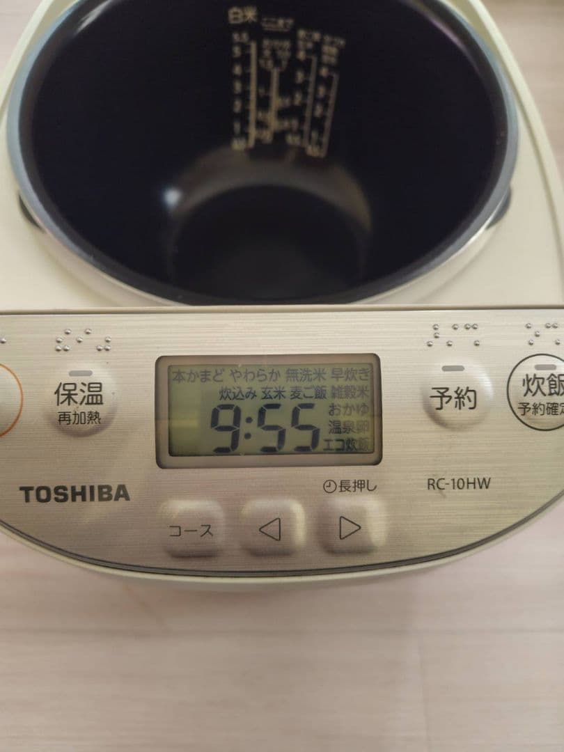 TOSHIBA 炊飯器 RC-10HW