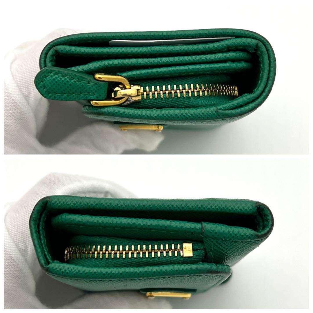 【人気カラー】プラダ サフィアーノ トライアングルロゴ 三つ折り財布 グリーン