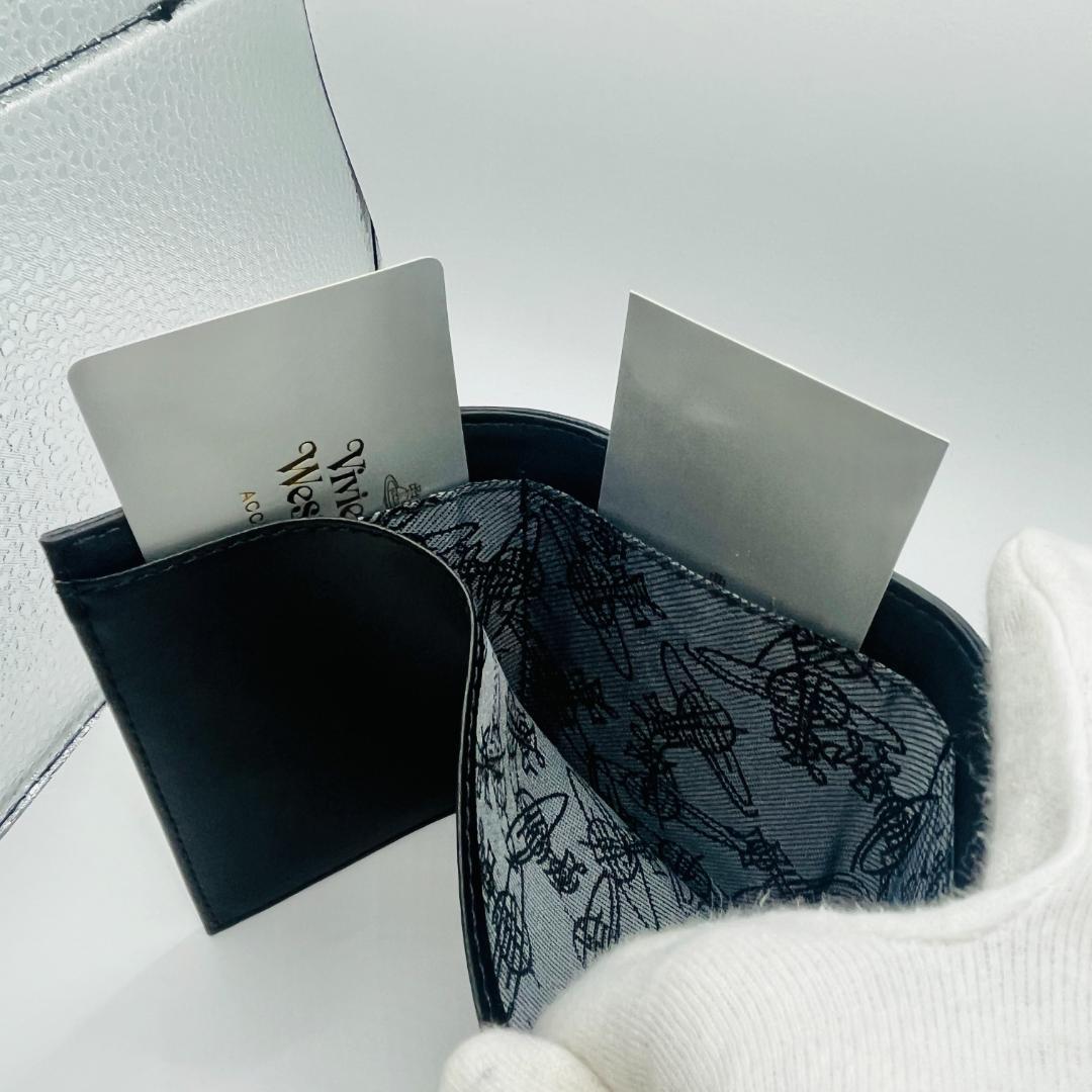 Vivienne Westwood 新品 黒 ミニ財布 レター型 マット 型押し