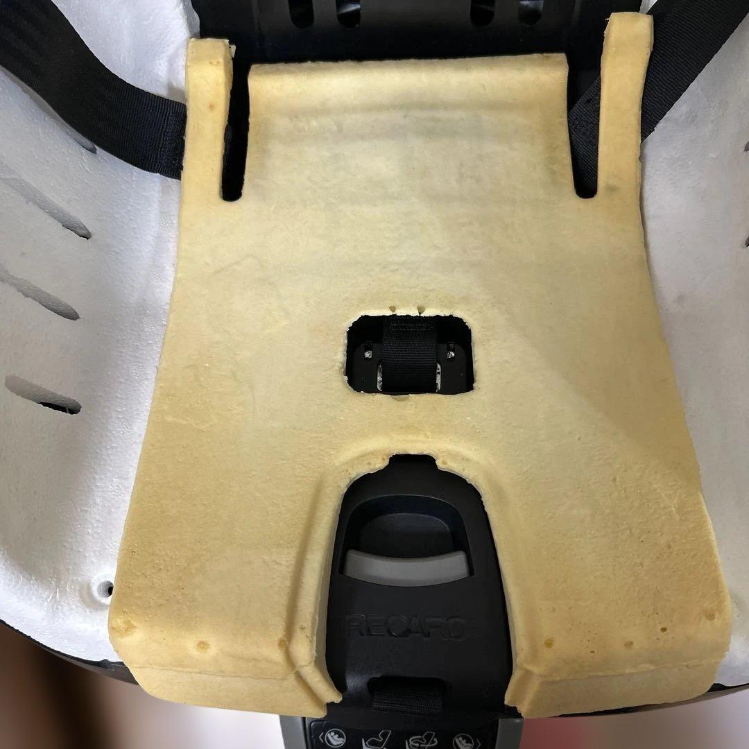 新生児OK レカロ　ゼロワン　チャイルドシート　ベビーサポートクッション付