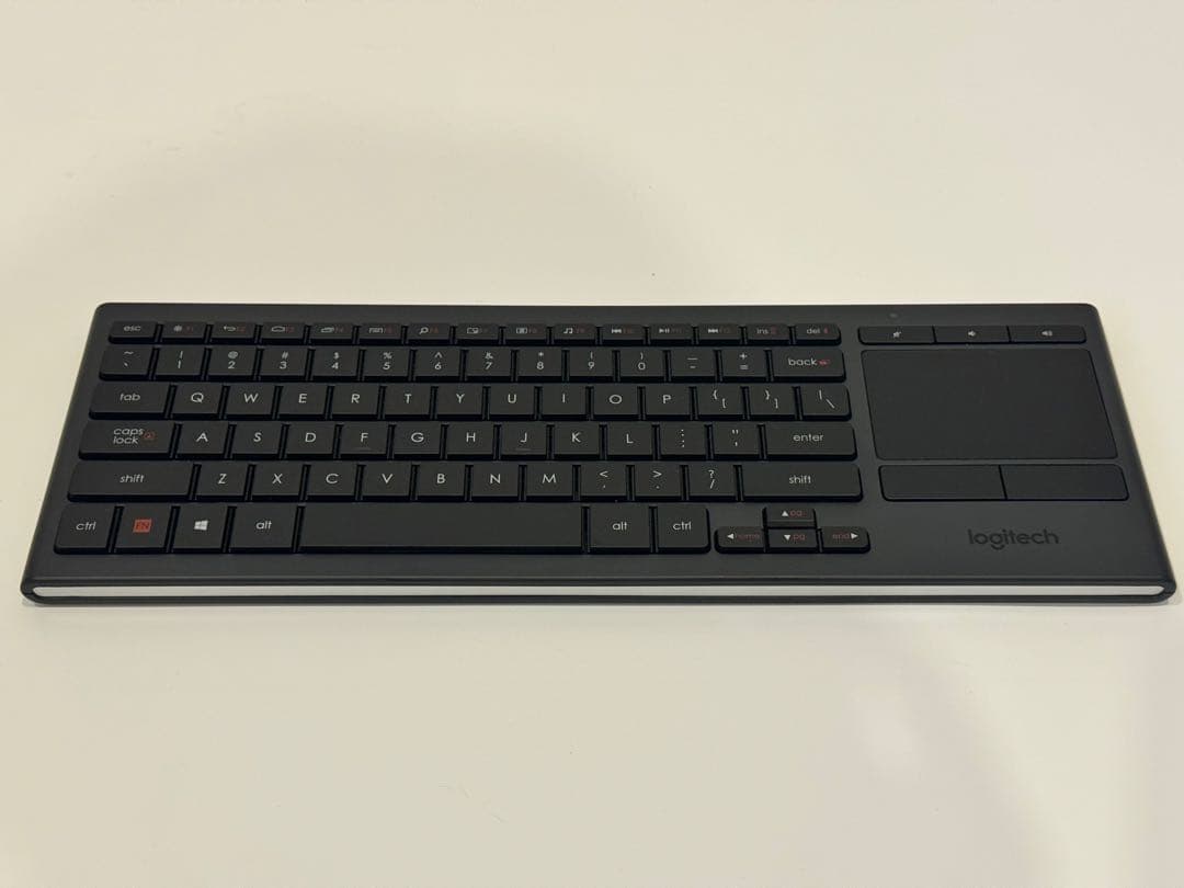 Logitech Media K830 TV ワイヤレスキーボード　英字配列