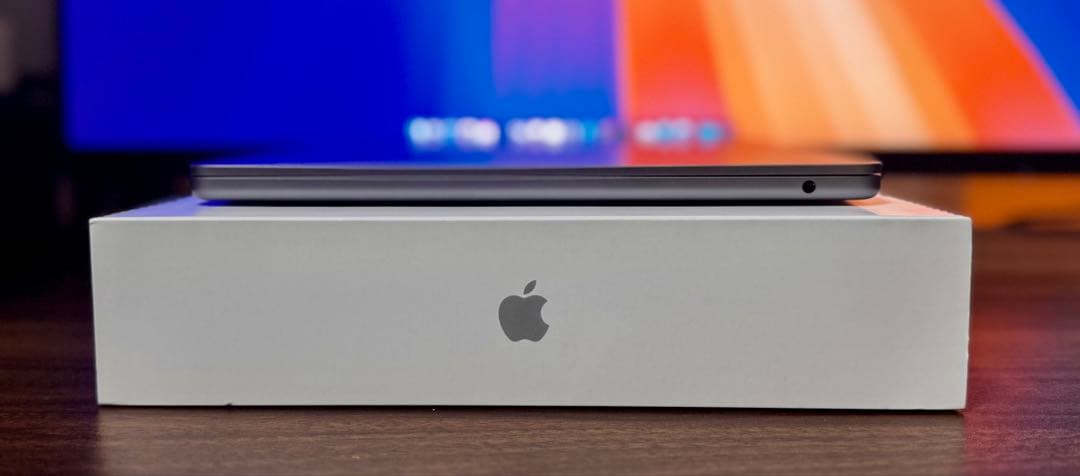 【美品】Apple MacBook Air M2 13.6インチ 2022