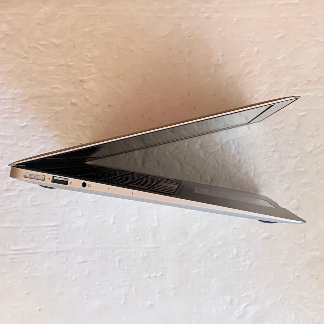 ジャンク MacBook Air 13インチ Eariy 2015 壊れています