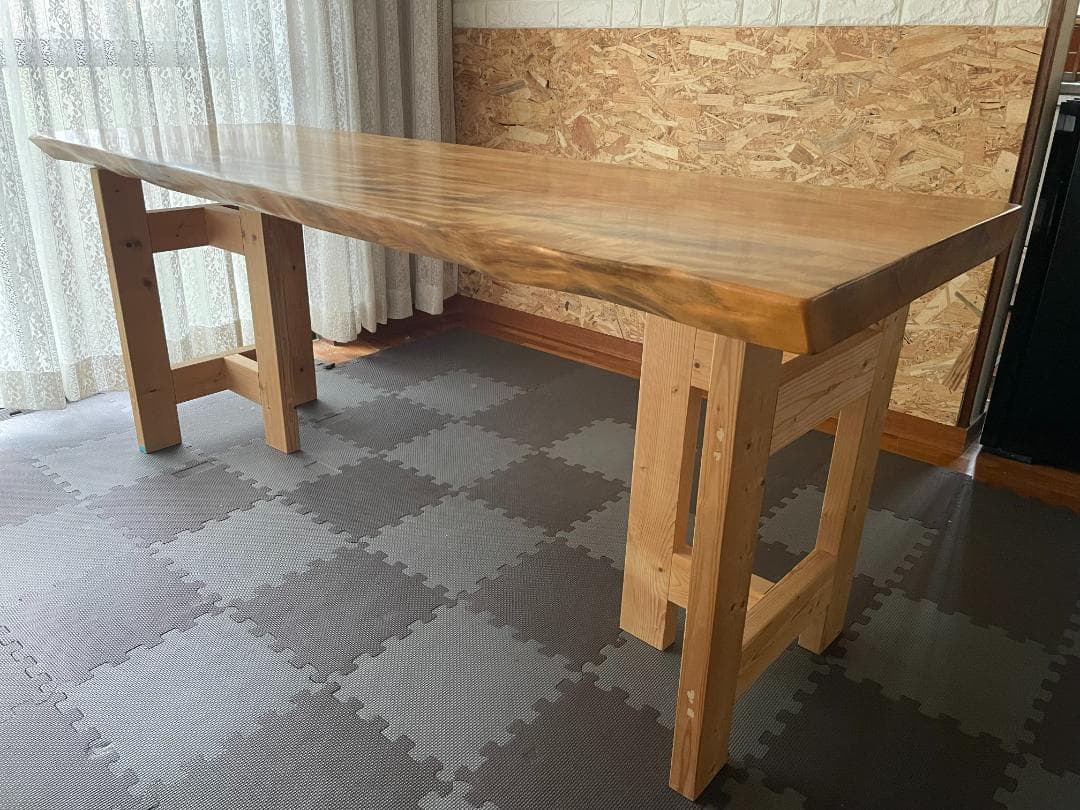 M*g様 【人気】一枚板テーブル 栃 橡 トチ 脚付き ダイニングテーブル