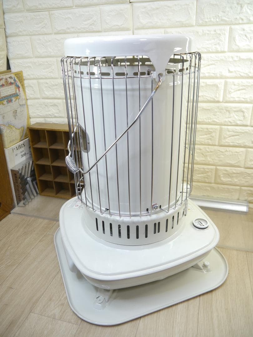 送料込み◆2013⑤◆コロナ　石油ストーブ　円筒形　ホワイト 安全ガード付き