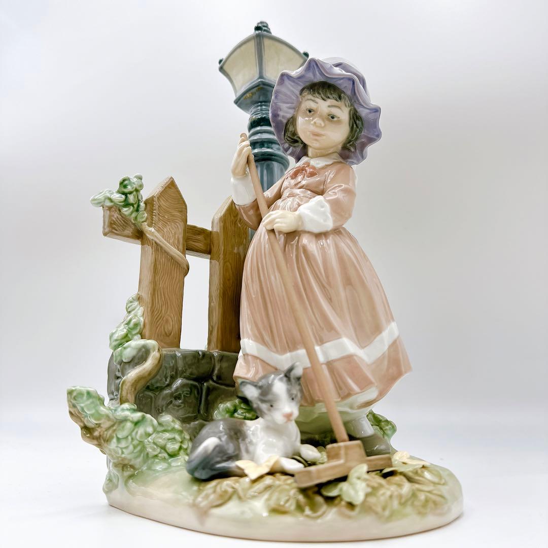 絶版 激レア♡リヤドロ♡ 秋の掃除 LLADRO 少女 猫 フィギュリン