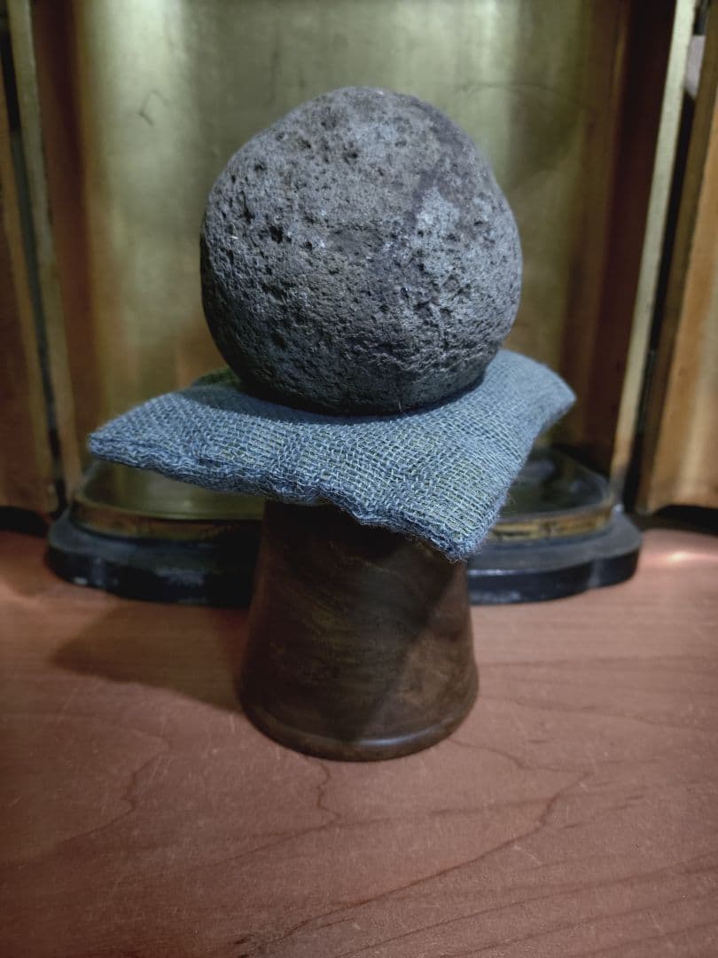 地域に根づいた 丸石神 厨子入り 民衆仏 民間仏 仏教美術