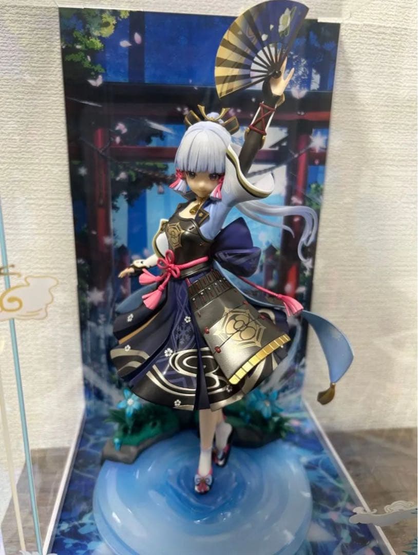 原神　神里綾華　白鷺氷華Ver 1/7 フィギュア[APEX] 専用ケースつき