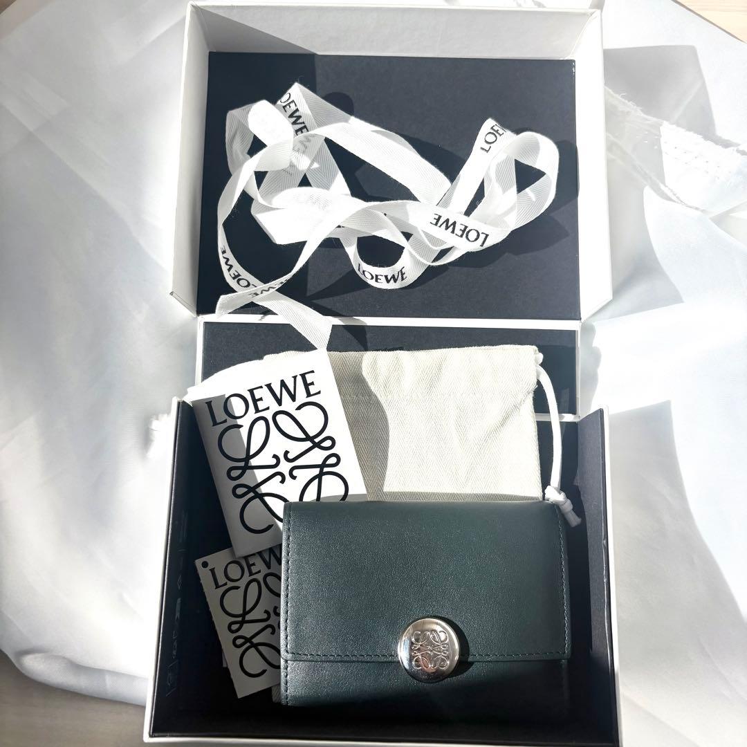 極美品/現行✨ロエベ 折り財布 ペブル アナグラム レザー ダークグリーン