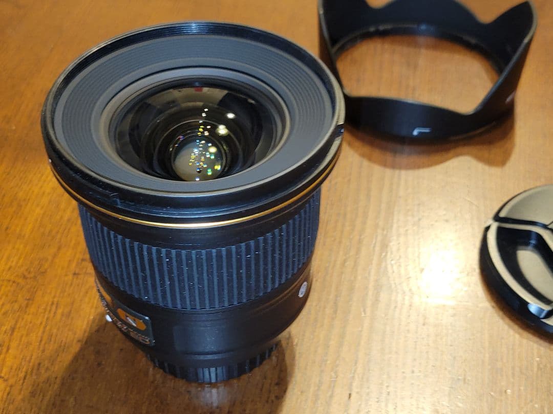 NIKKOR AF-S 20mm f/1.8G ED（レンズプロテクト付き）