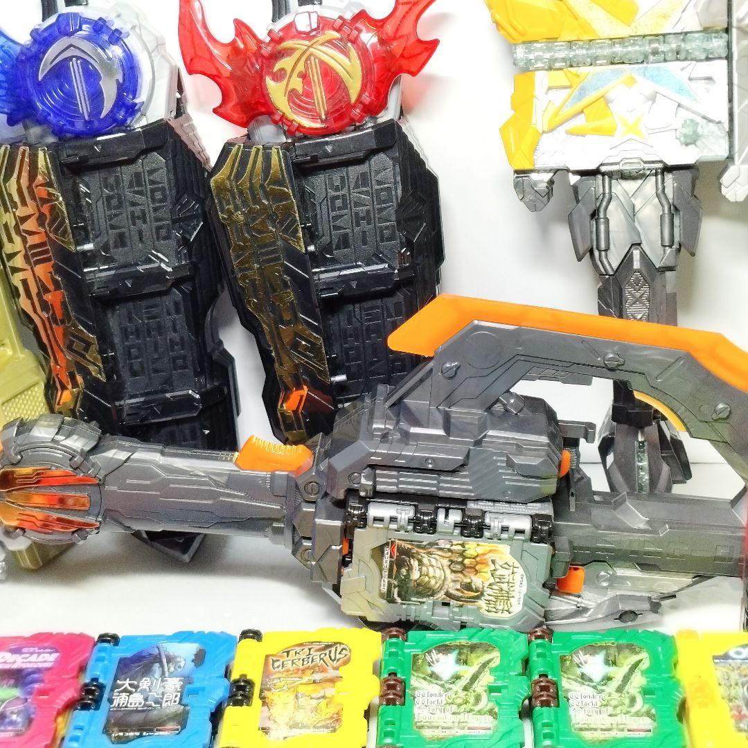 仮面ライダーセイバー 変身ベルト DX聖剣ソードライバー ライドブック等 まとめ