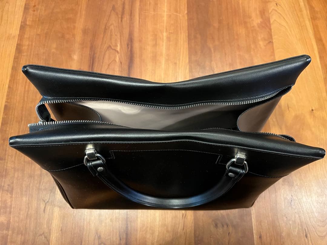 新品タグ付き コムデギャルソン バック 黒 COMME des GARCONS