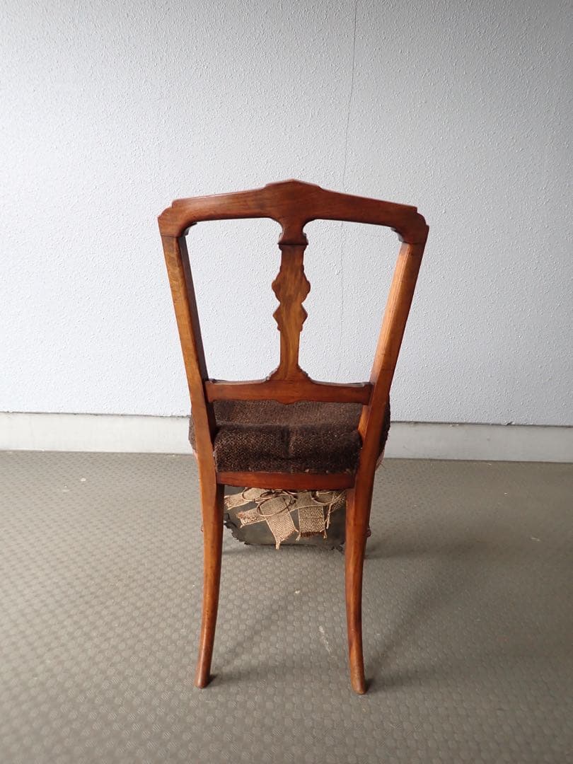 イギリス　英国　アンティーク　椅子　エドワーディアン　木製　彫刻　クラシック