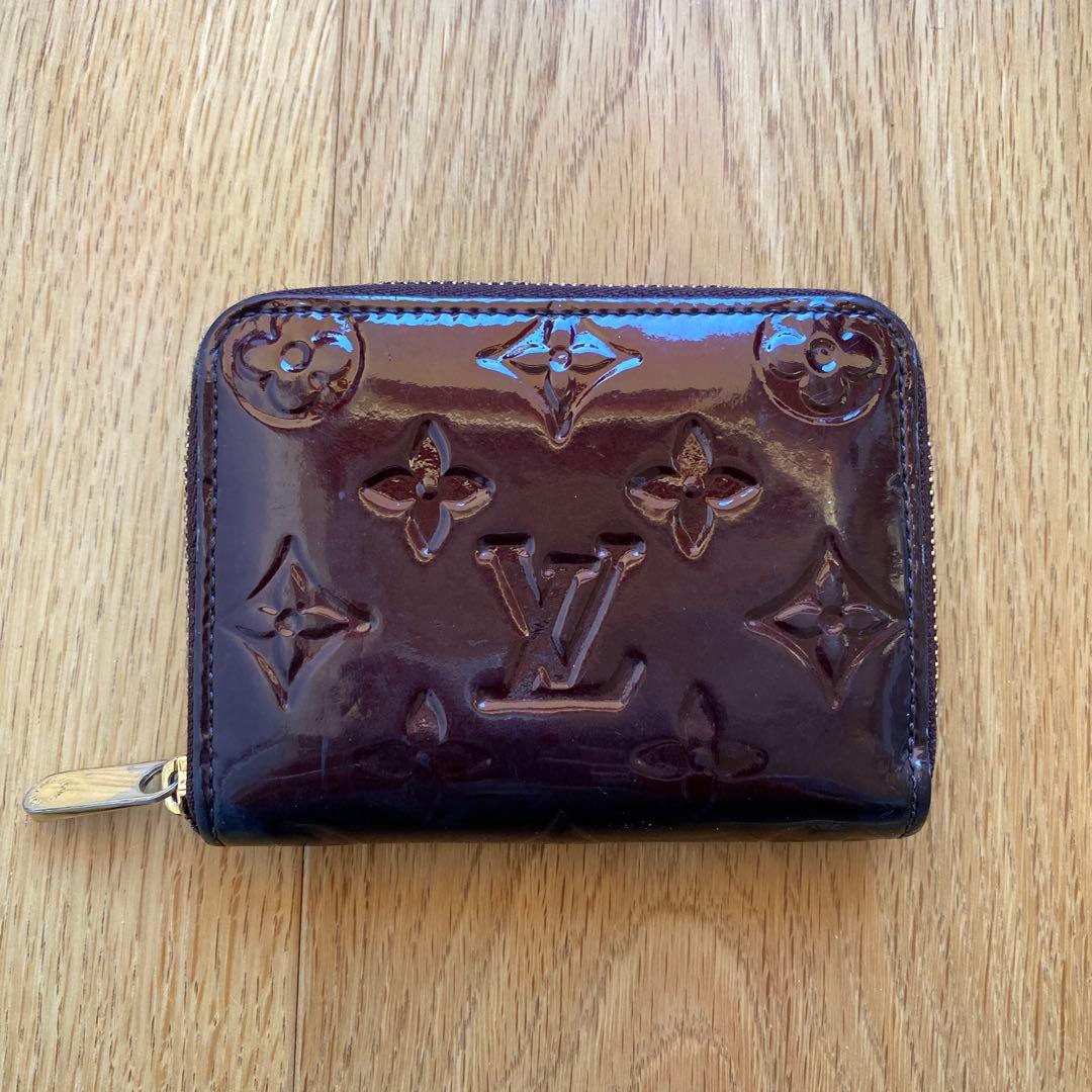 Louis Vuitton ケース ヴェルニ　ボルドーアマラント