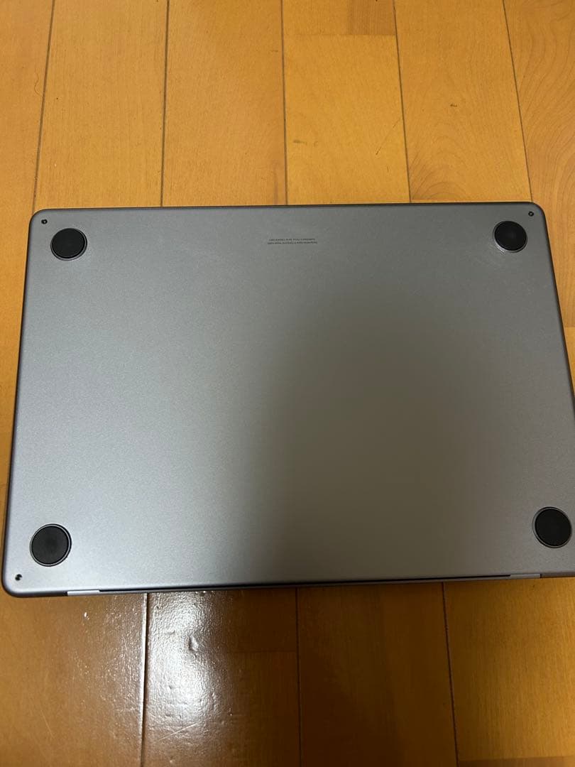 MacBook本体　M2 13インチ　2022年モデル