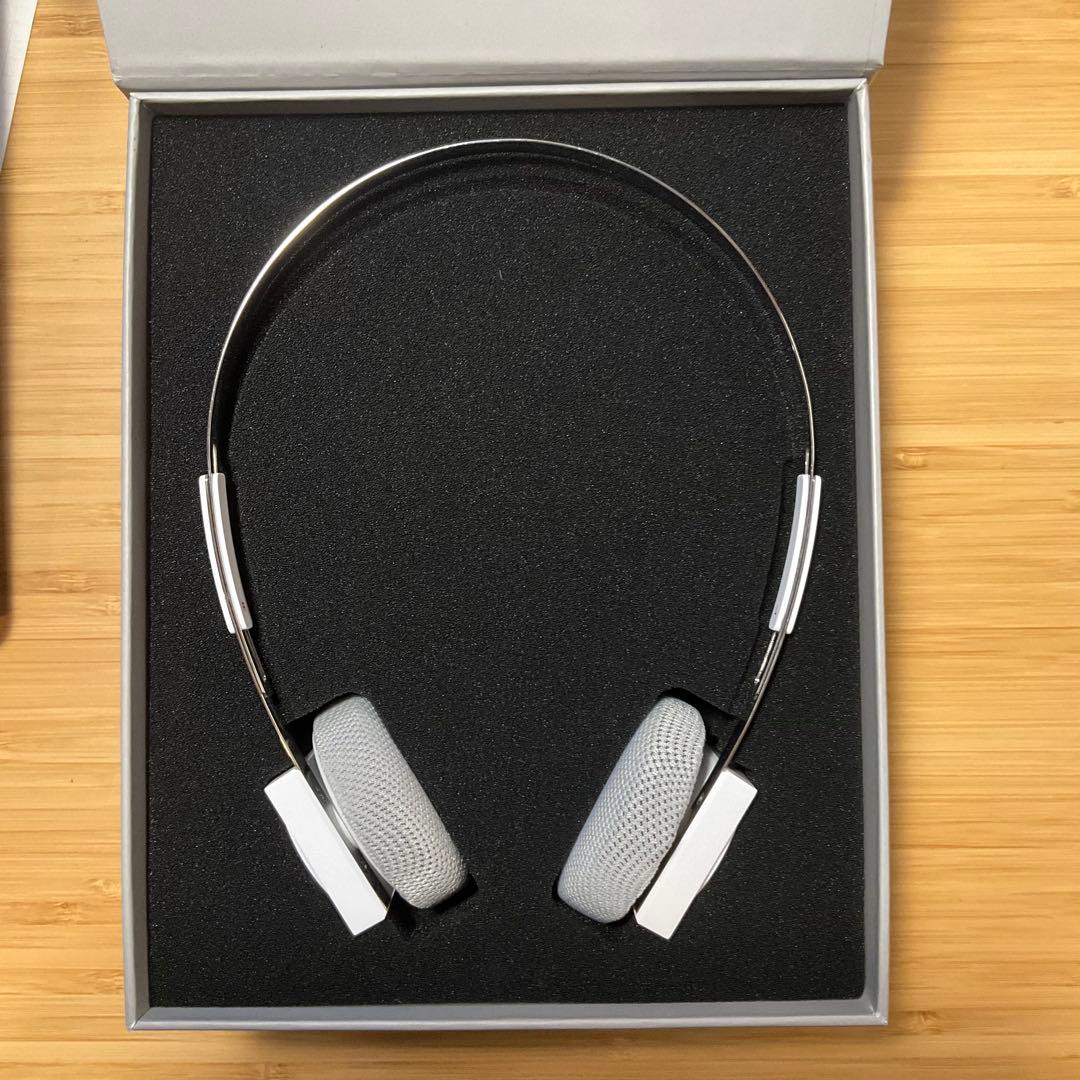 km5 Hp1ワイヤレスヘッドホン ホワイト