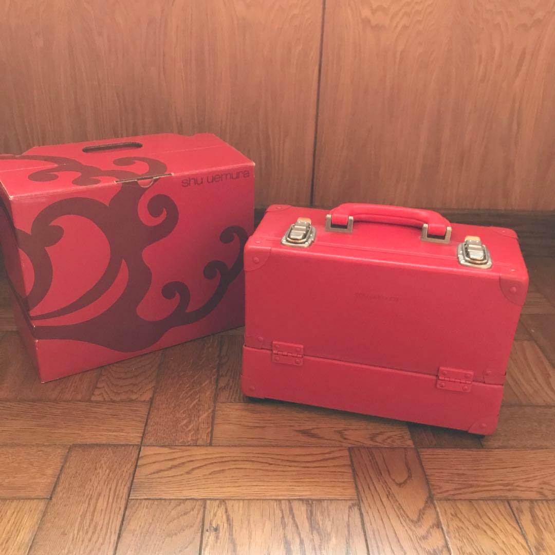 【shu uemura】限定　メイクボックス　赤