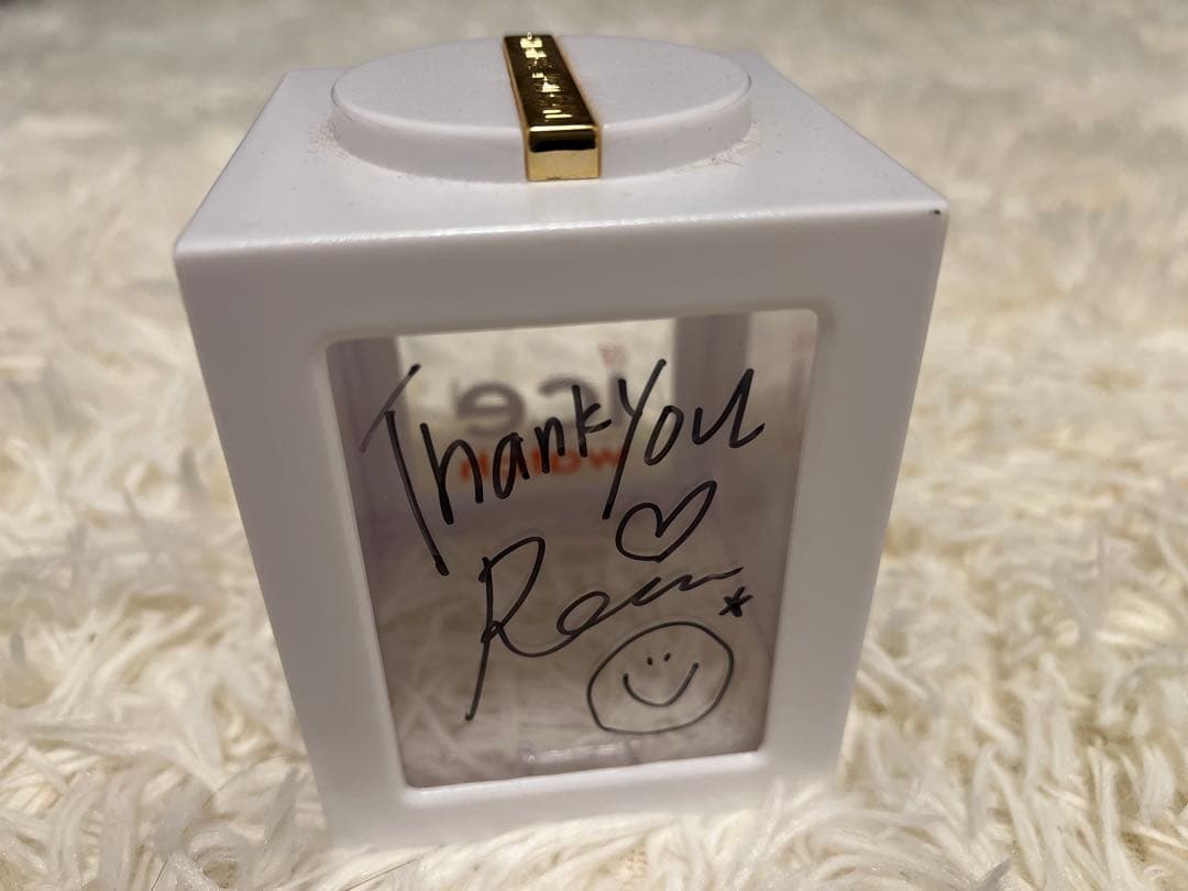 アイスウォッチ 岩出玲亜選手 サイン入り 貯金箱