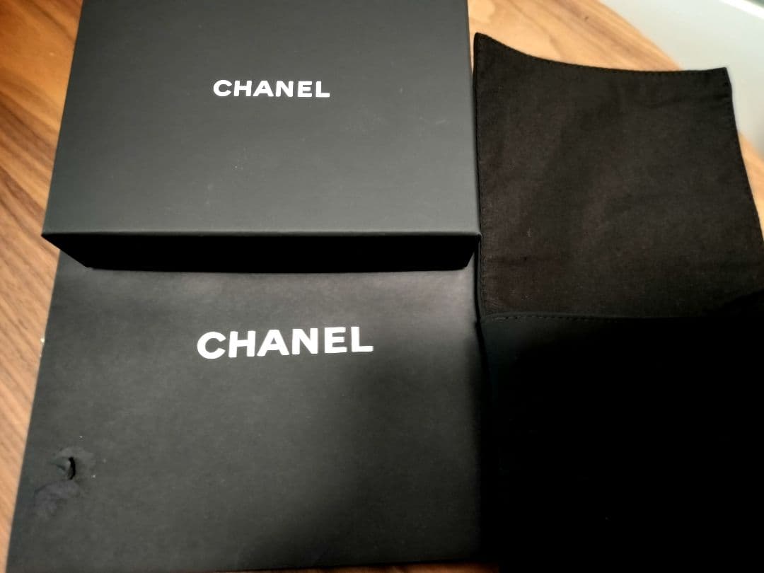m*m様 激レアCHANEL(シャネル)マトラッセ ブラックケース/レディ