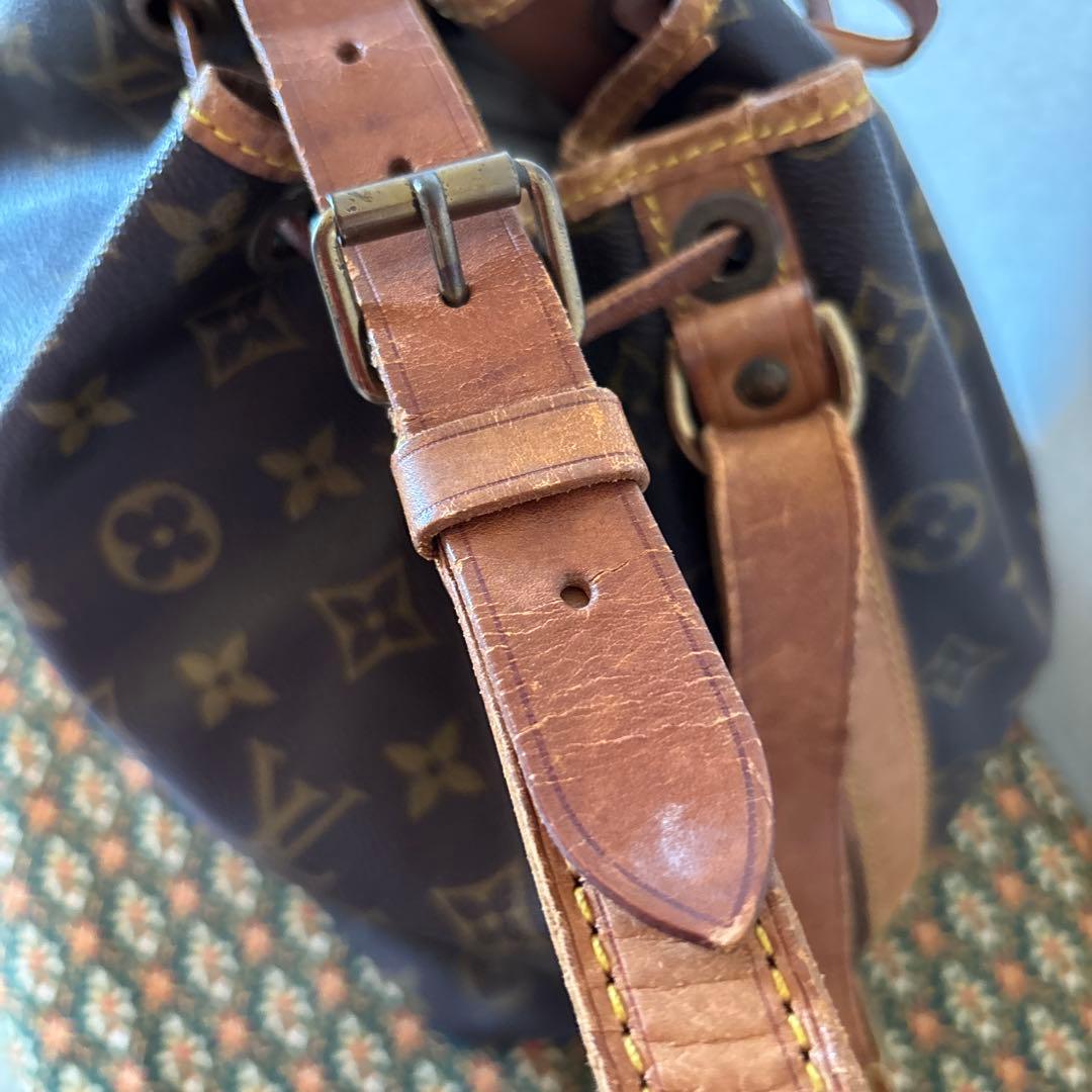 ルイ・ヴィトン　LOUIS VUITTON モノグラムショルダーバッグ　巾着