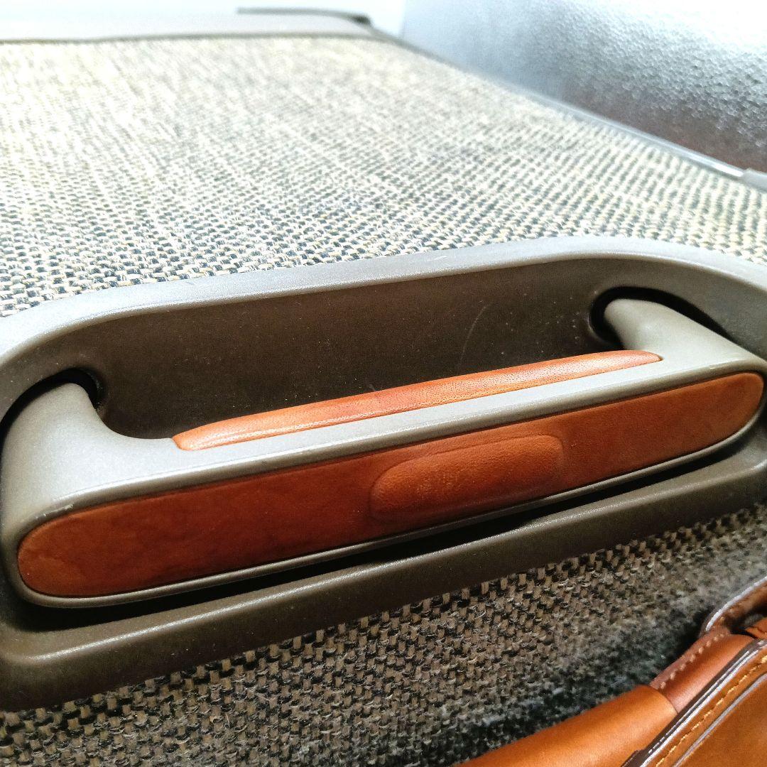 hartmann キャリーケース 4輪 上292