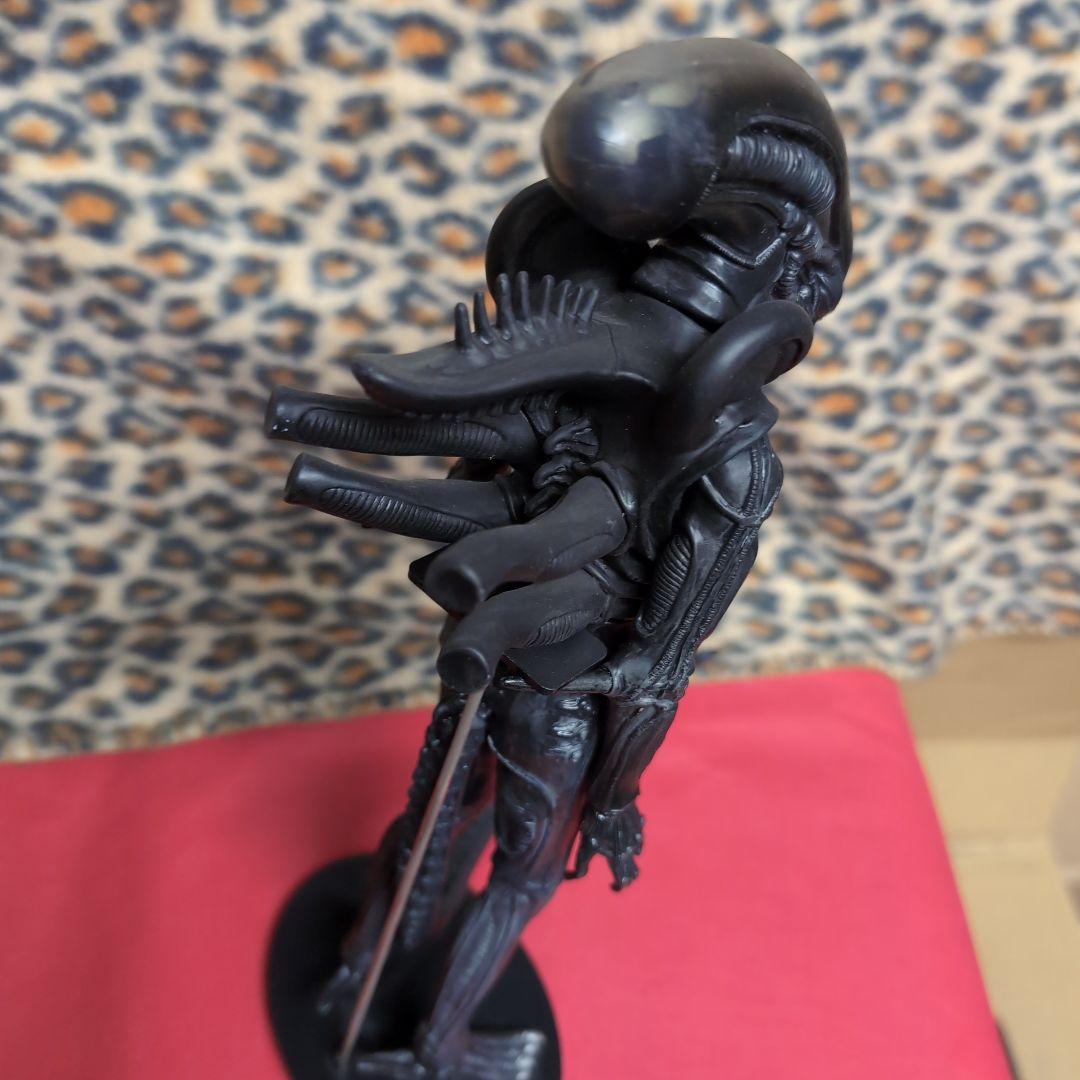 エイリアンフィギュア ブラック　３０cm