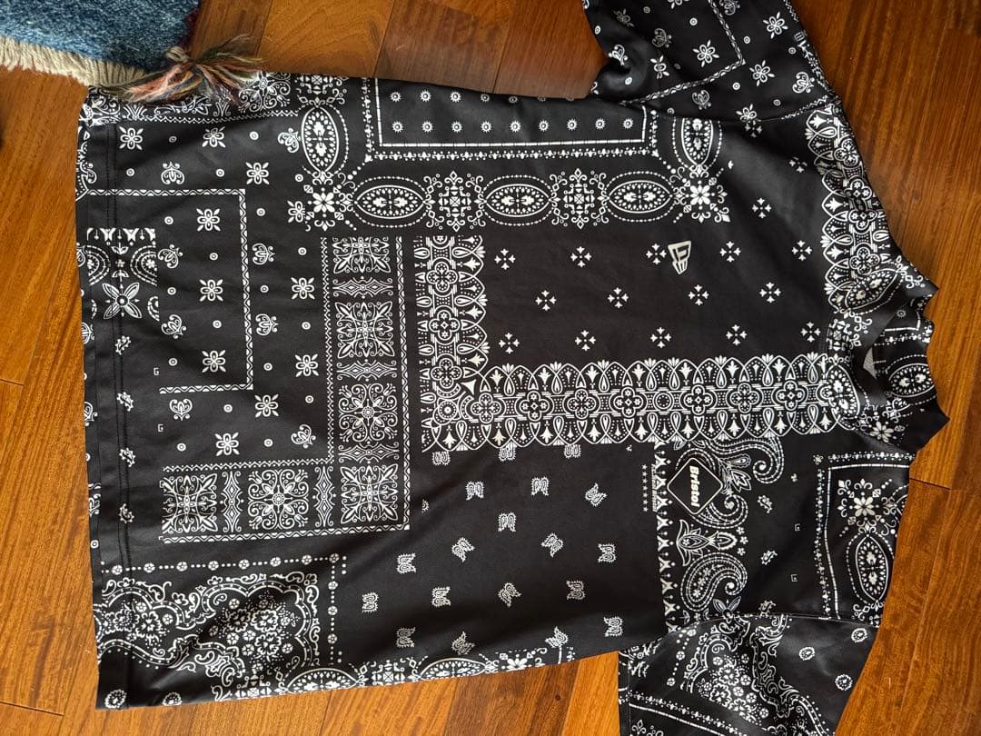 FCRB Bristol バンダナ柄　ゴルフシャツ