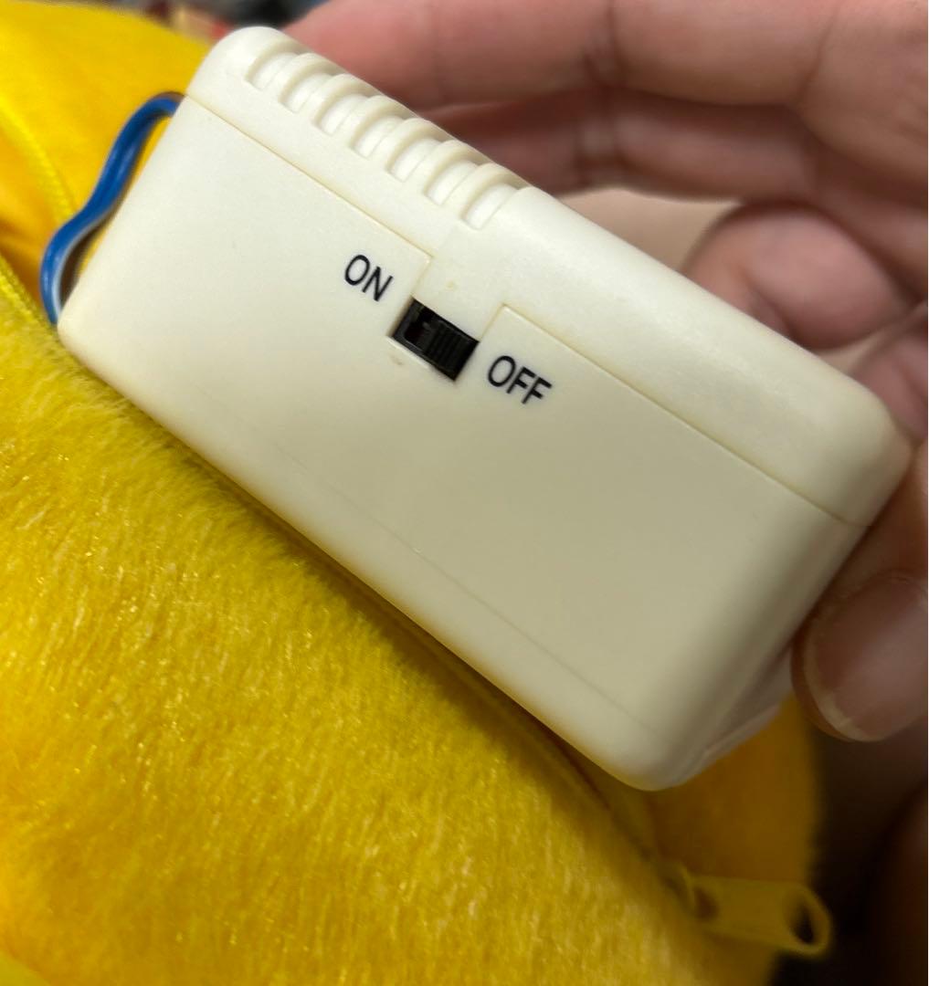 TOMY ポケットモンスター おしゃべり　ぬいぐるみ 初期 ピカチュウ　28cm