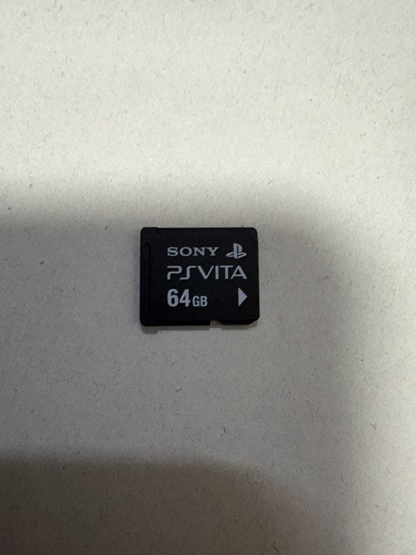 PlayStation®Vita（PCH-2000シリーズ） Wi-Fiモデル…