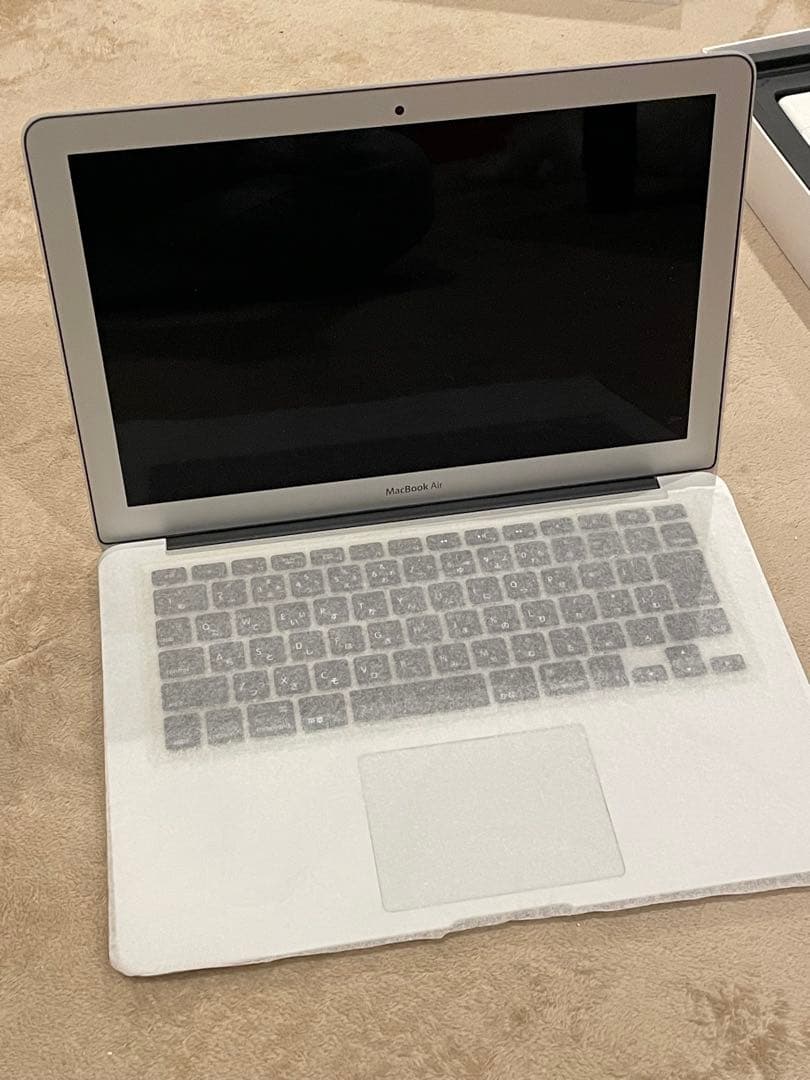 【美品】MacBook Air 13.3 MQD42J/A 256GB